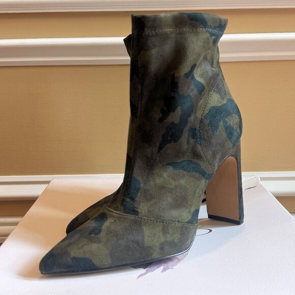 Jessica Simpson Suede Camo Point Toe Heeled Boots 7 NEW in box - Picture 1 of 5